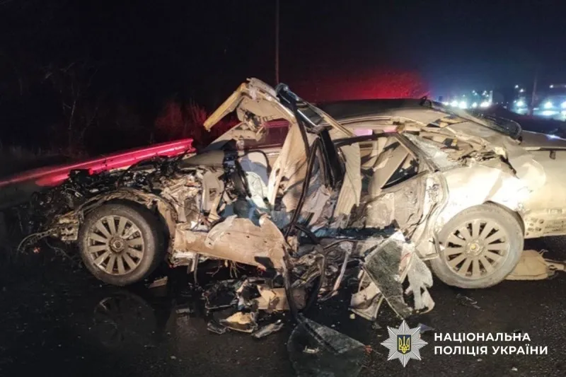 Поблизу Пирятина вантажівка зіткнулася з Audi: водій у реанімації