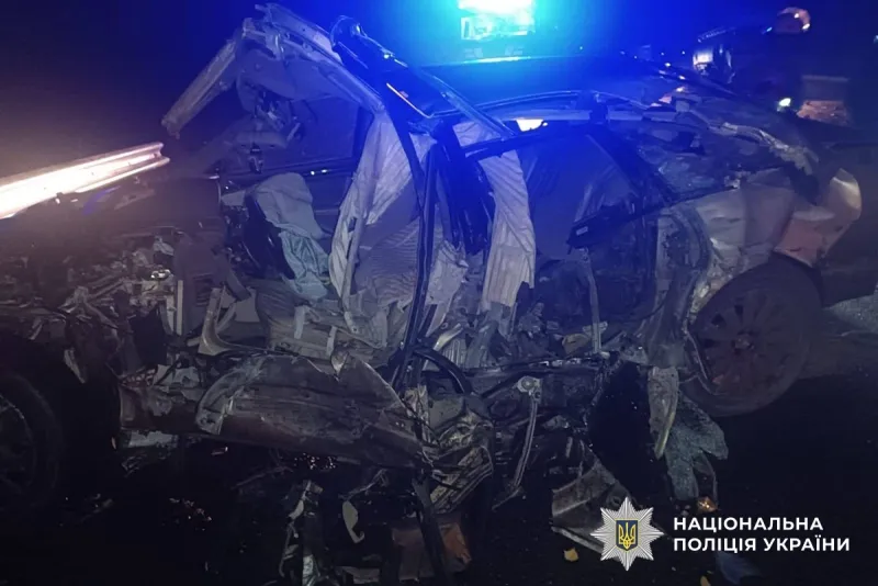 Поблизу Пирятина вантажівка зіткнулася з Audi: водій у реанімації