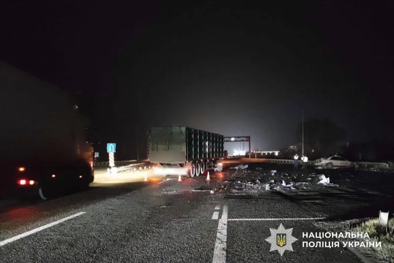 Поблизу Пирятина вантажівка зіткнулася з Audi: водій у реанімації