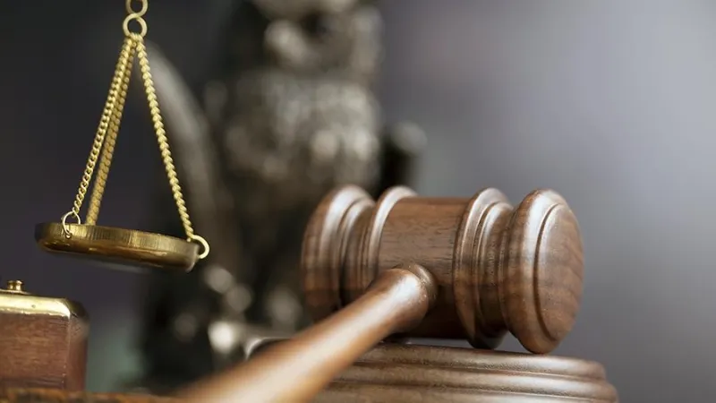 Обіцяв смаколики: жителя Полтавщини судитимуть за насильство над дітьми