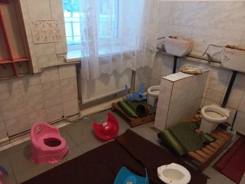 Вандалізм у тилу: в Оржицькій громаді розгромили дитячий садок