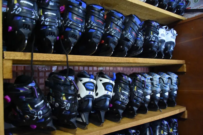 У Пирятині відкрили міський каток