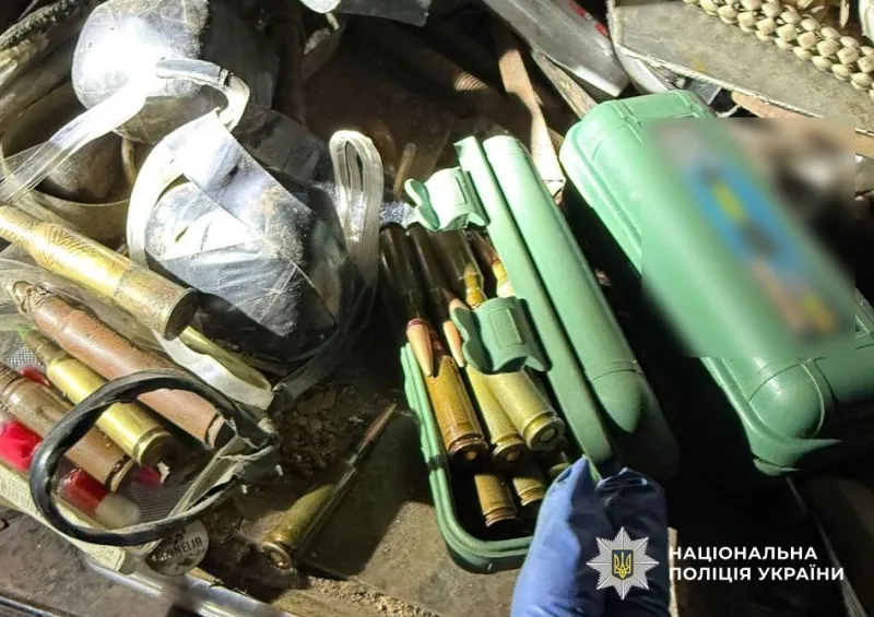 У Гребінці затримали 38-річного чоловіка за збут психотропів та зброї