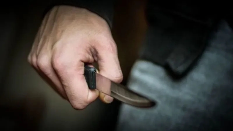 У Хоролі під час застілля чоловік поранив ножем близького родича