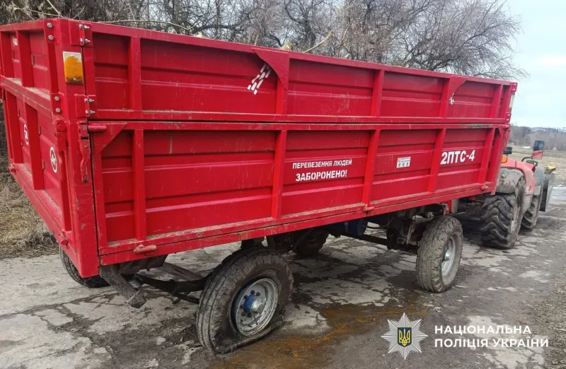 ДТП біля Пізників: легковик зіткнувся з навантажувачем