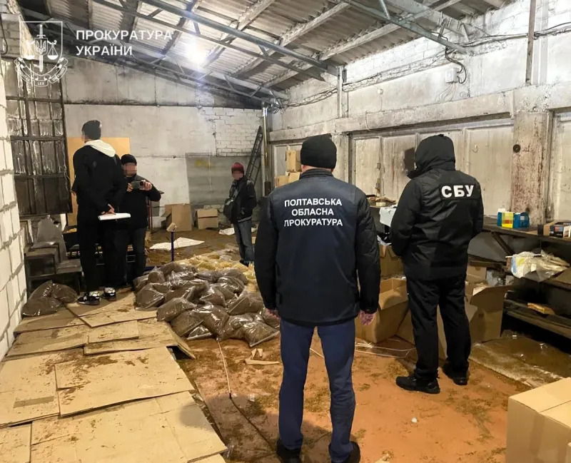 Під Кременчуком викрили підпільний цех із виготовлення тютюну