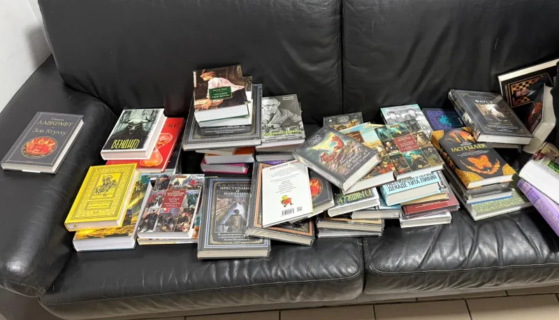 Полтавець намагався ввезти в Україну десятки книг російських та білоруських видавництв