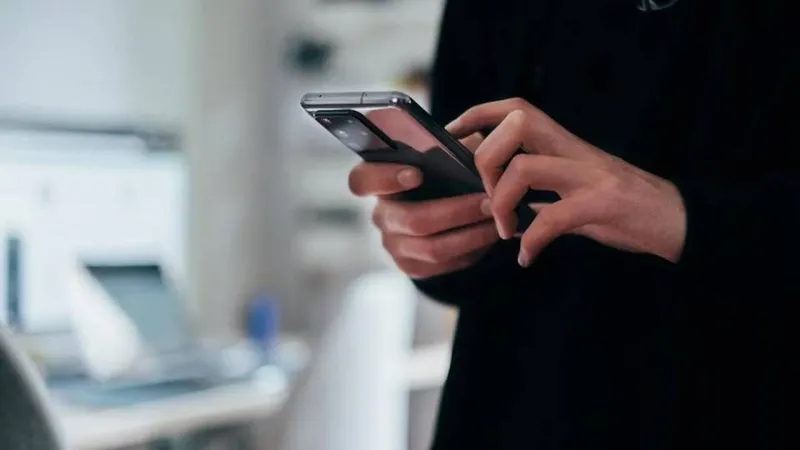 Попросила подзвонити: лубенка вкрала у знайомого через банківський застосунок майже 188 тисяч