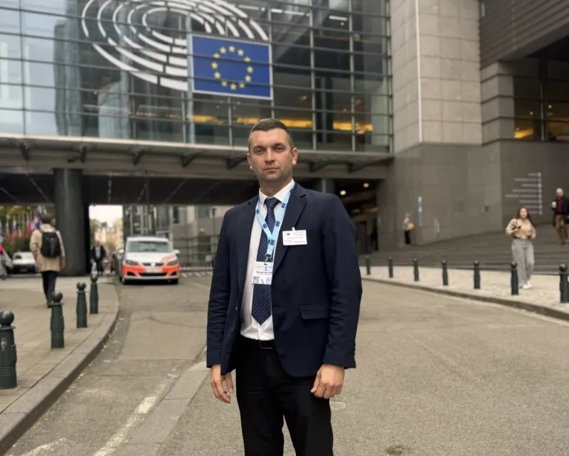 Скільки заробляє і що має очільник Чорнух Олександр Василенко