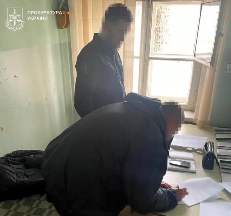 На Полтавщині експравоохоронець ошукав військового на 15 тисяч доларів