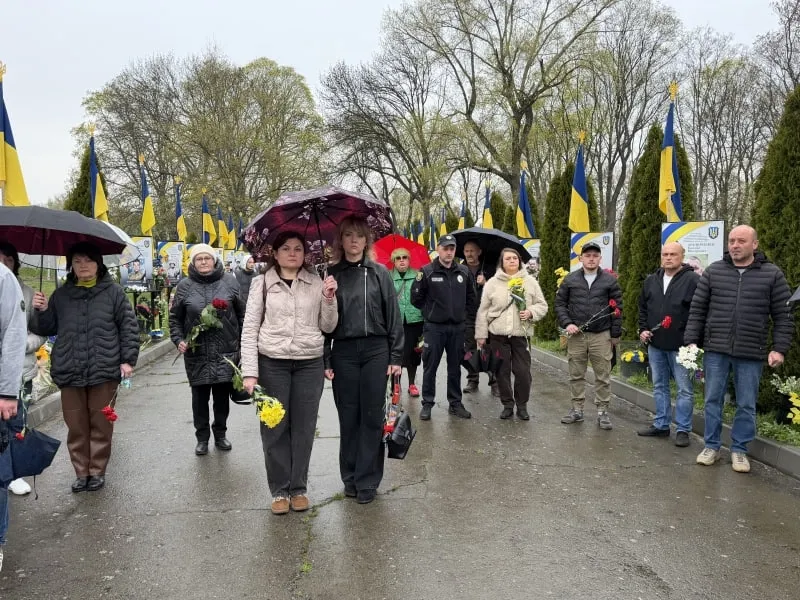 Алея Героїв у Хоролі поповнилася 30 іменами полеглих Захисників