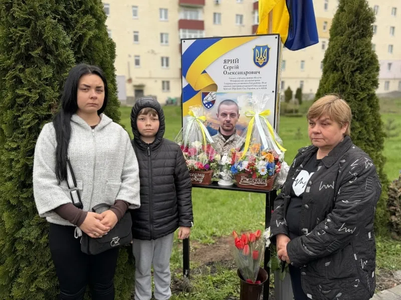 Алея Героїв у Хоролі поповнилася 30 іменами полеглих Захисників