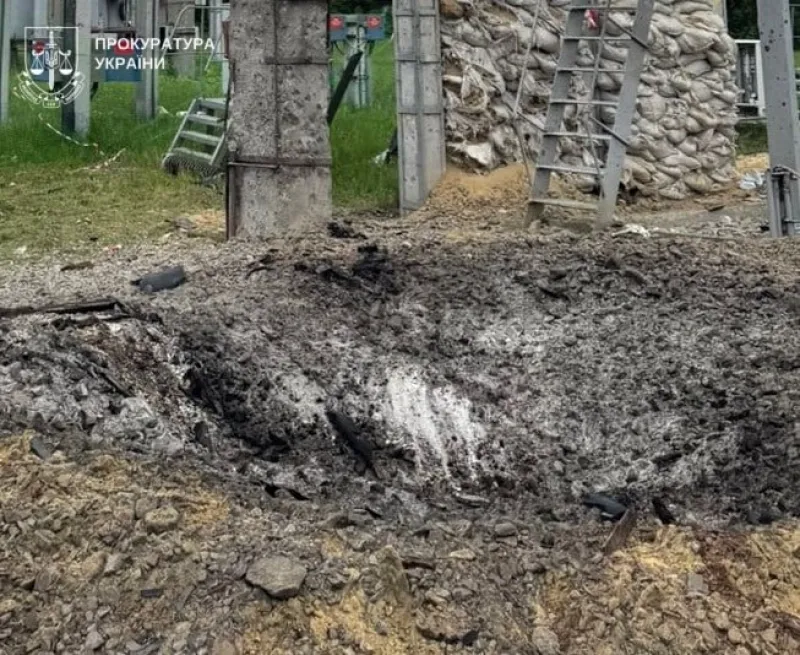 На Полтавщині після атаки дронів пошкоджені будинки та електропідстанція