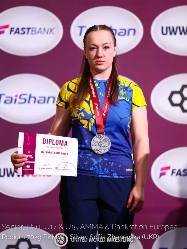Сестри Женевські з Лубен стали срібними призерками чемпіонату Європи з панкратіону