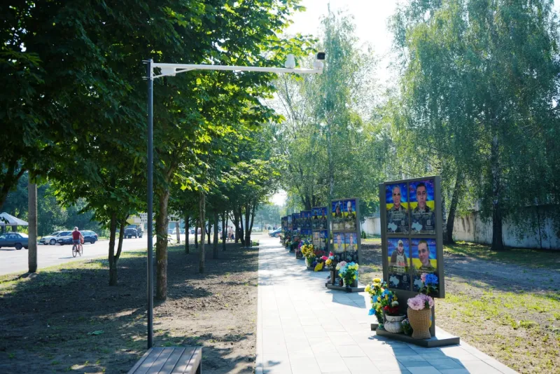 У Пирятині на Алеї Слави встановили відеокамери