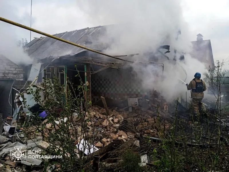 Ворожа атака на Полтавщину: у Миргородському районі постраждали люди. Доповнено