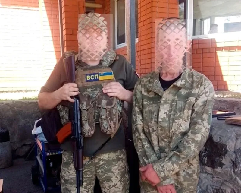 У маршрутці на Полтавщині затримали військогового, який самовільно залишив військову частину 