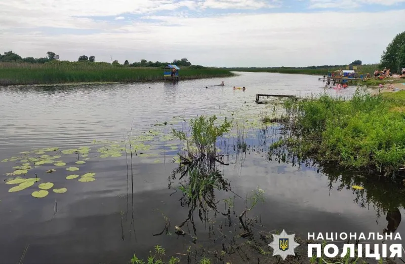 У Пирятинській громаді на березі річки померла жінка