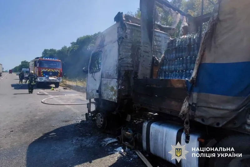 На Лубенщині під час руху загорілася вантажівка