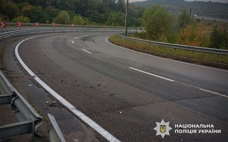 На Полтавщині KIA зіткнулася з металевим відбійником: травмувалася жінка