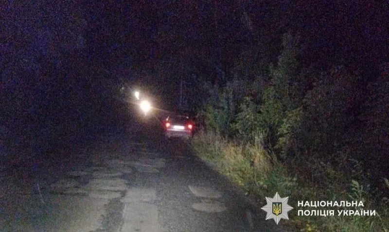 На Пирятинщині автомобіль наїхав на 18-річного пішохода