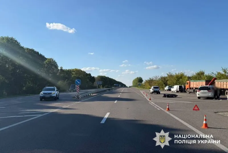 На Лубенщині в ДТП травмувалися двоє 15-річних дівчат на електроскутері