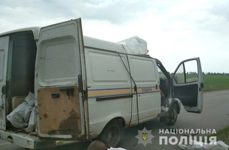 Двоє з чотирьох обвинувачених у нападі на інкасаторів Укрпошти під Лубнами померли у СІЗО
