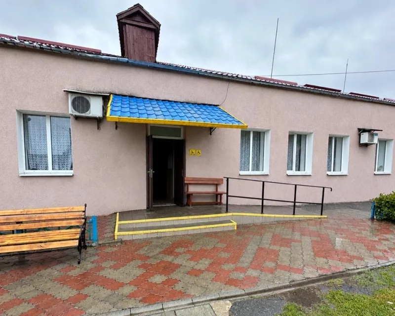 У Пирятинському психоневрологічному інтернаті виявили проблеми з укриттям і покрівлею