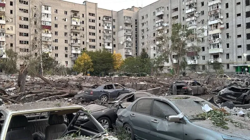 В Кременчуці внаслідок ракетного удару загинули двоє людей, є травмовані. Доповнено