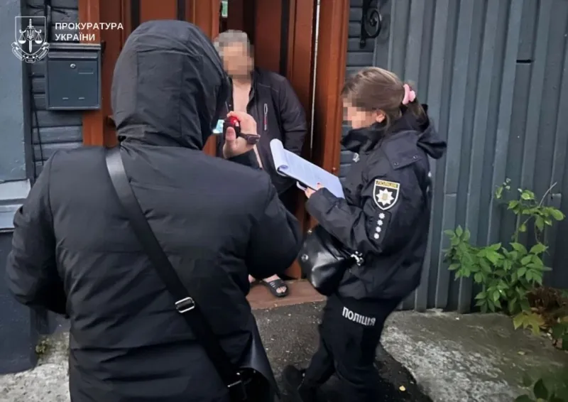 У Полтаві викладача вокалу засудили до довічного ув'язнення за зґвалтування трьох дітей