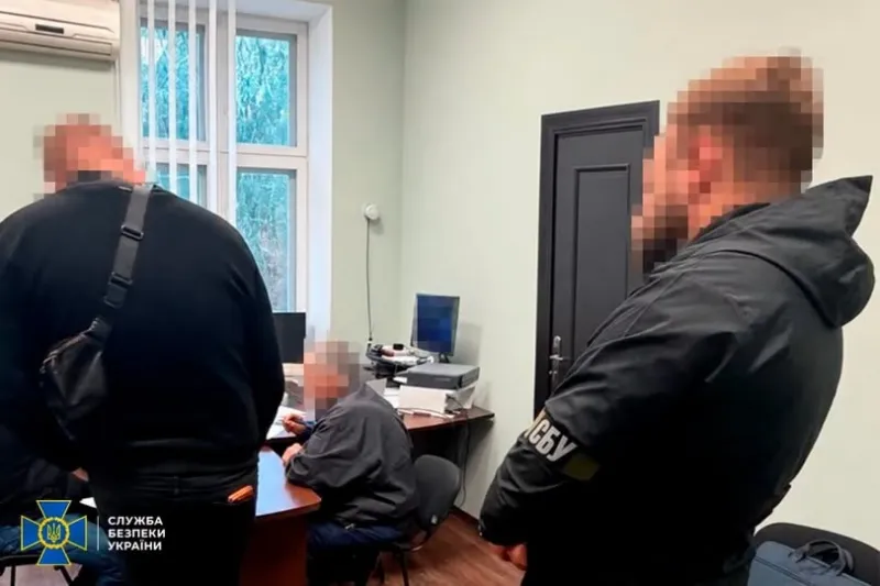 На Полтавщині директора лікарні підозрюють у привласненні майже мільйона гривень