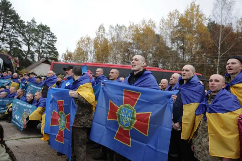 Україна повернула з російського полону 270 військових і цивільних
